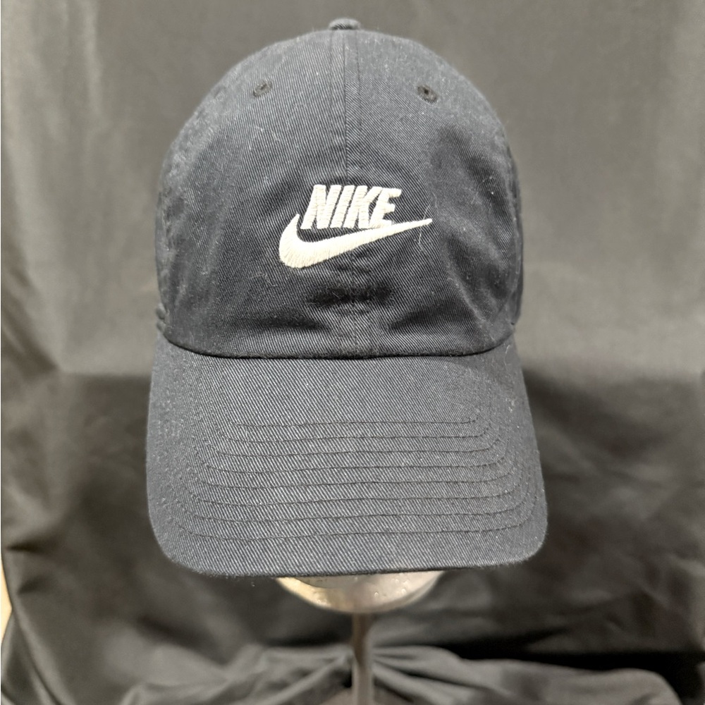 Nike Classic Black and White Hat
